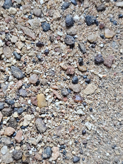 Sapphire and Garnet Slobber Bags - Central Queensland Gemfeilds!