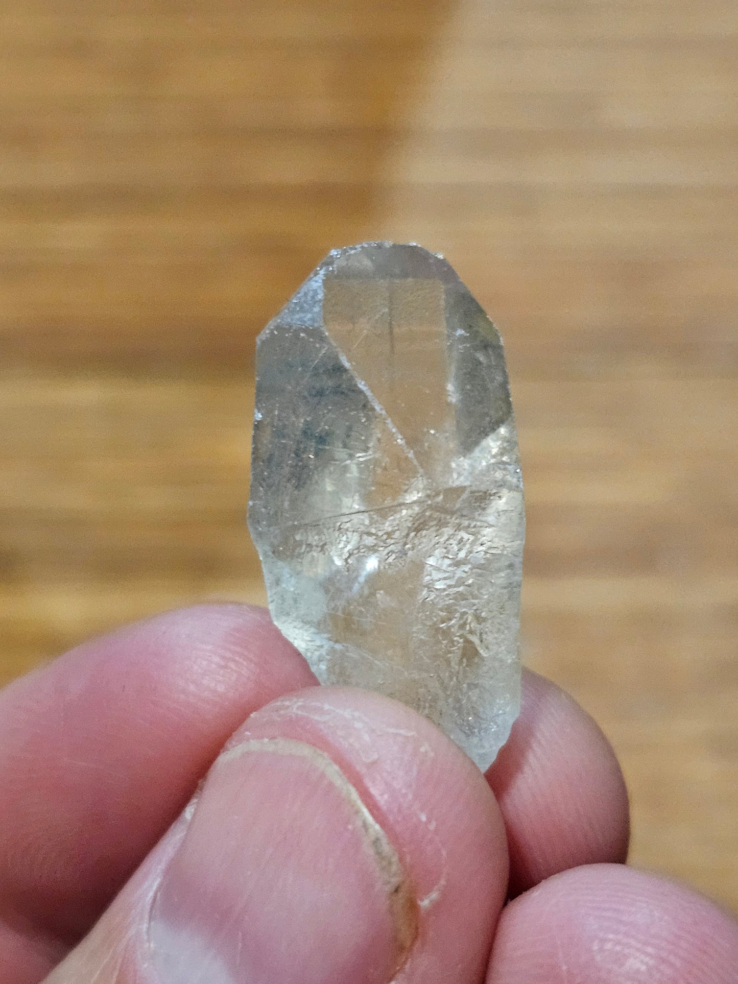 Quartz crystal Point No.1002