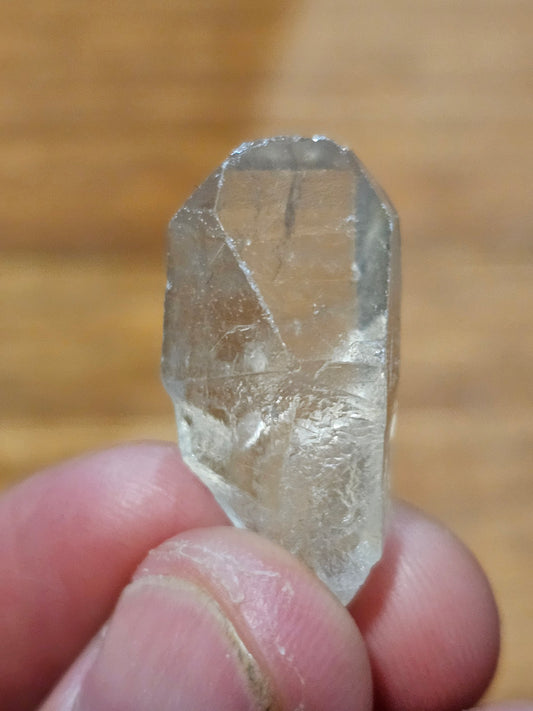 Quartz crystal Point No.1002