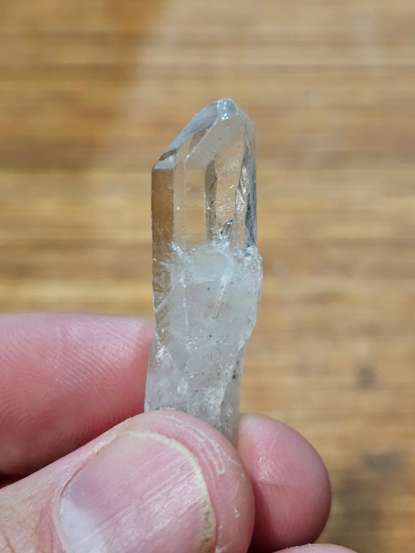 Clear Quartz Point No.1001