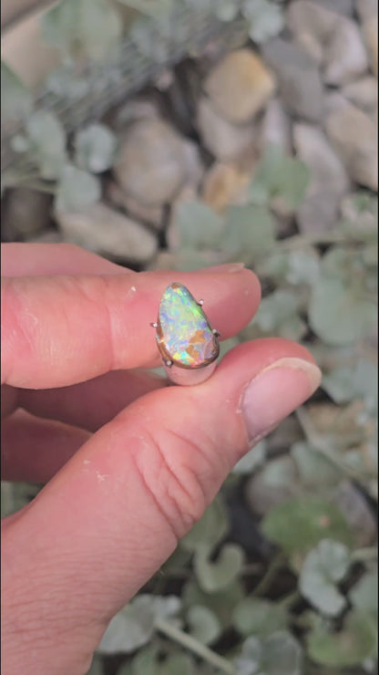 Boulder opal