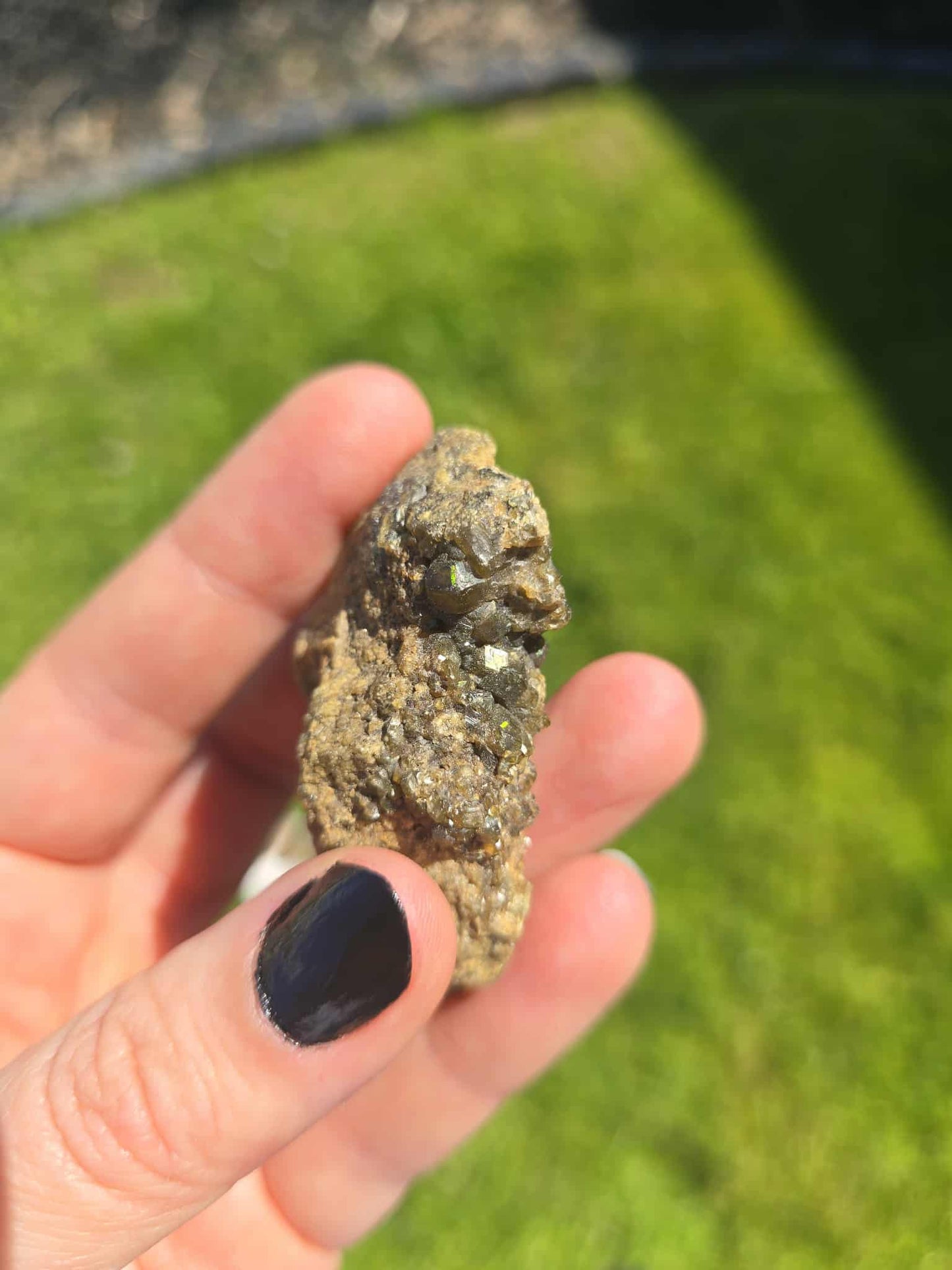 Grossular Green Garnett mid