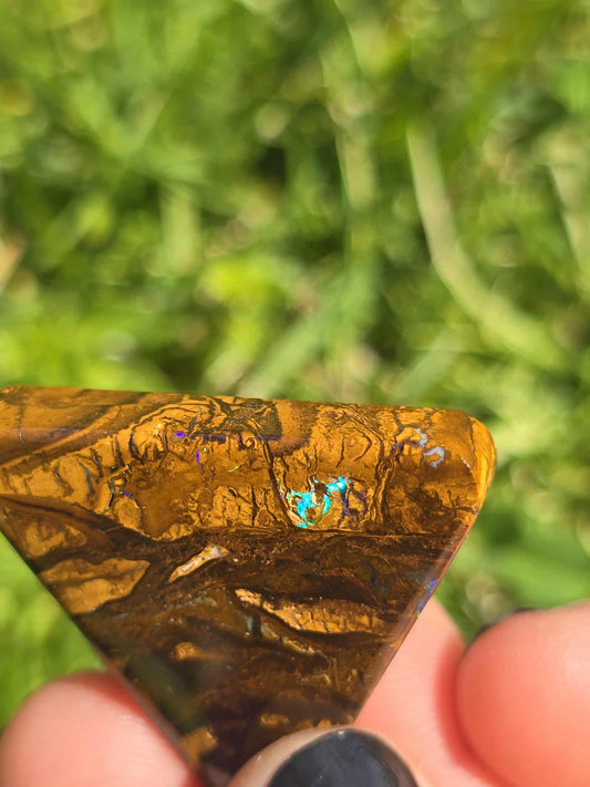 Boulder opal
