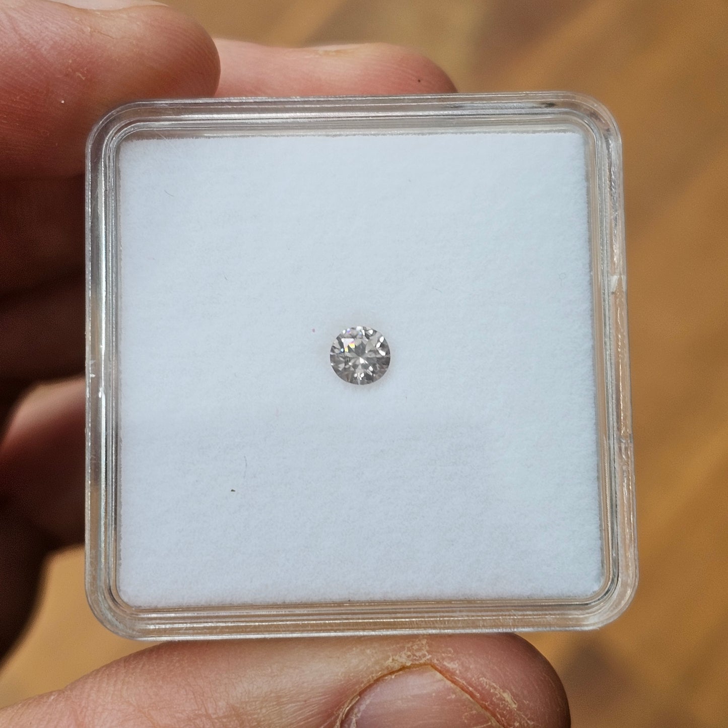 Hart's Range Zircon Round Brilliant