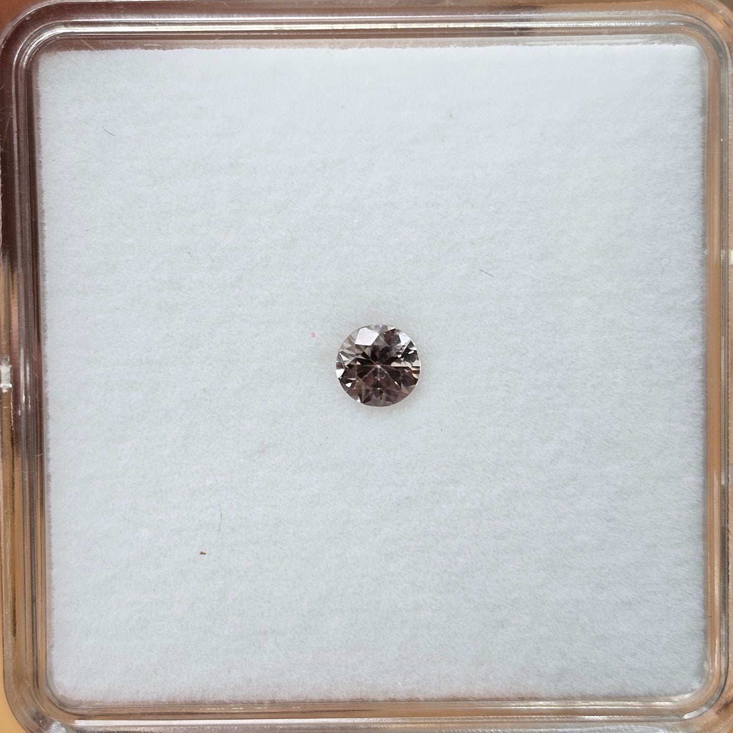 Hart's Range Zircon Round Brilliant