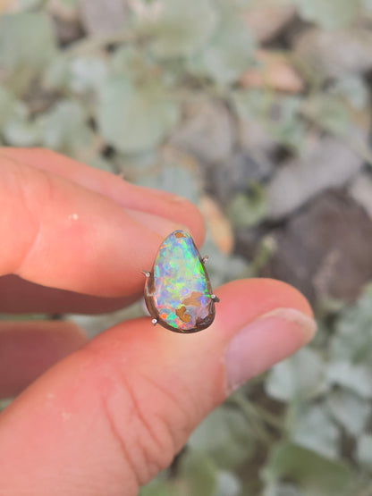 Boulder opal