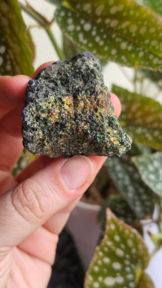 Peridote specimen