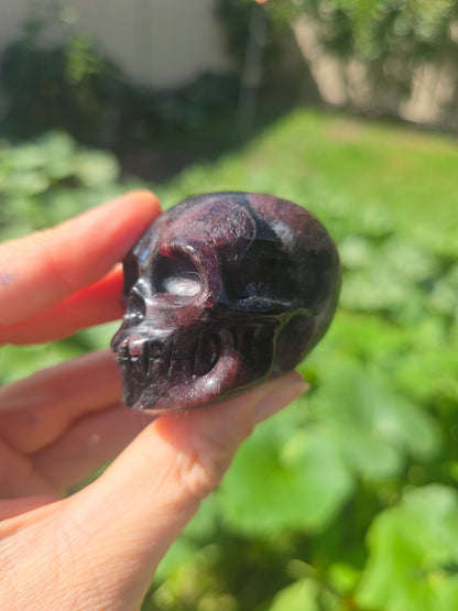 Garnet skulls