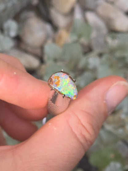 Boulder opal