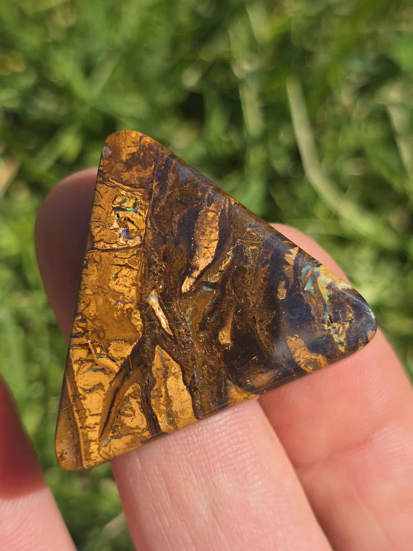 Boulder opal